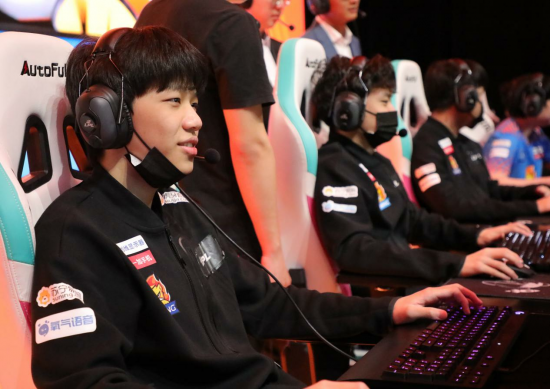 DOTA2 TI14 中国战队 XG 晋级六强的精彩历程